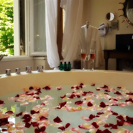 Le Boutique & 5*